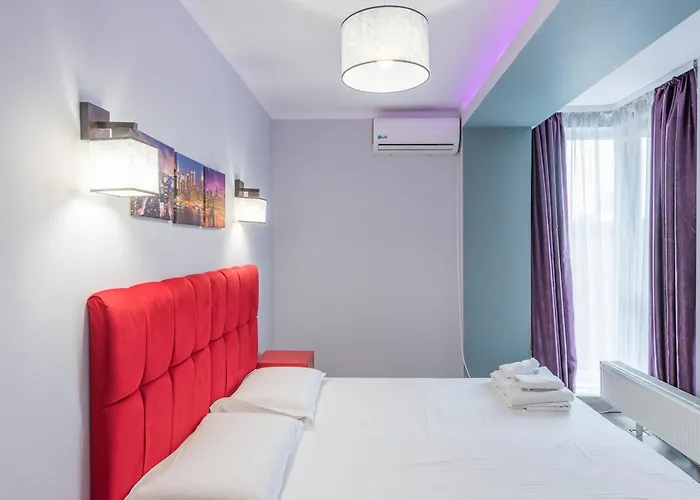 Deluxe Two-Bedroom Apartment